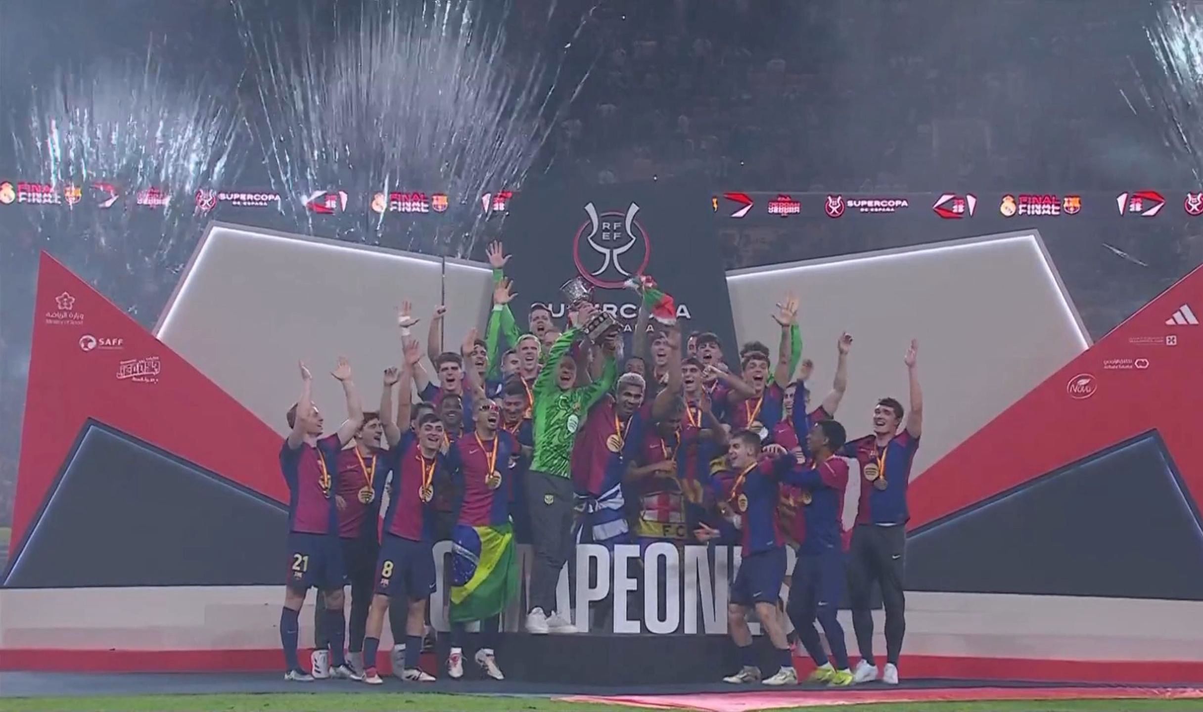 混团世界杯：12月5日赛程来了，国乒迎战德国队，日韩大对决