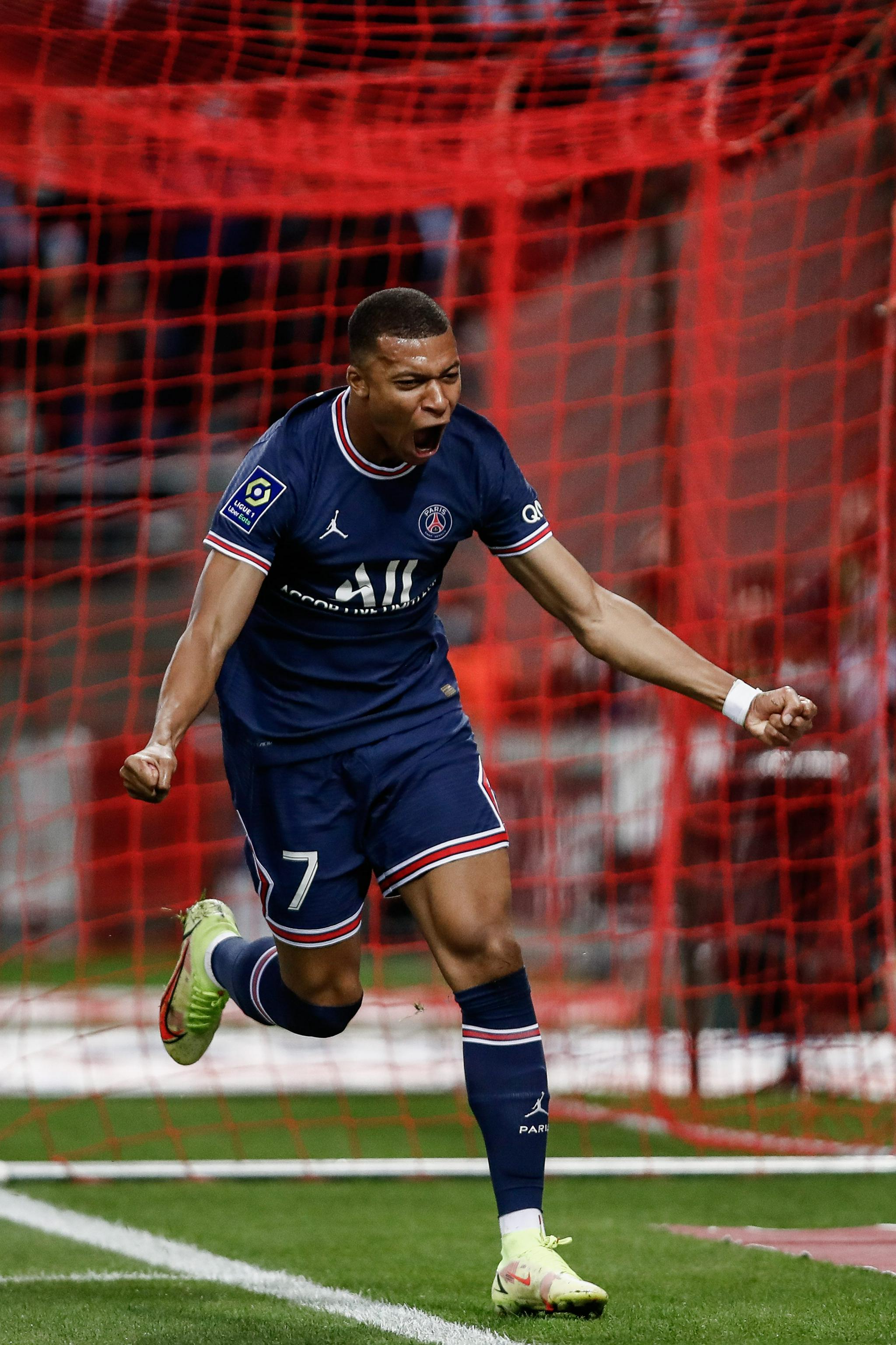 2400万先生沦为伤病困兽！卡多索15分钟离场 西蒙尼最贵引援成烫手山芋