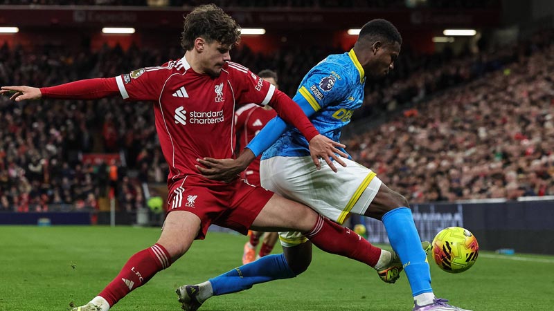 国米vs科莫首发：索默、泽林斯基先发，劳塔罗搭档图拉姆