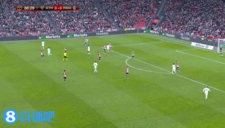 弗兰克：获胜后热刺晋级形势大好，西蒙斯延续了自身好状态