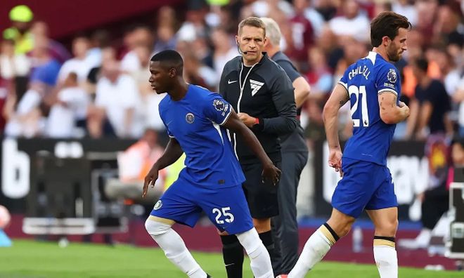 珀斯光荣vs西悉尼流浪者首发：巴巴洛塞斯领衔！塔加特、库尔在列